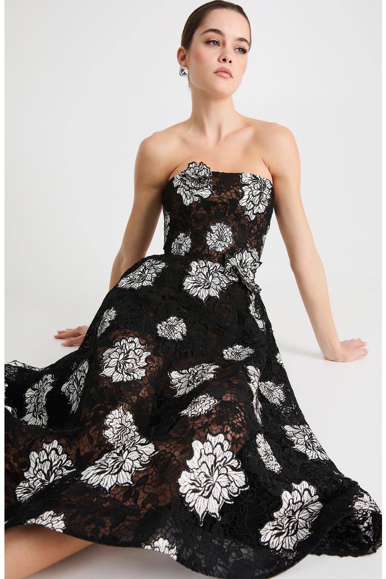 Cassandra Strapless Guipure Lace Dress, Alternate, color, BLACK/ WHITE