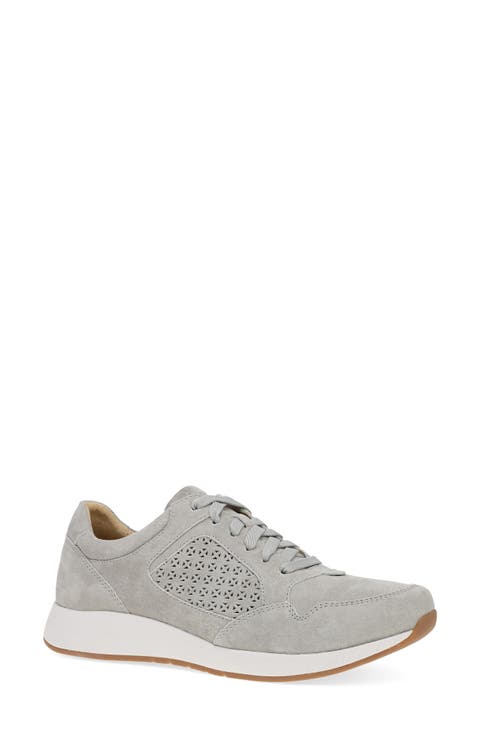 Catie Sneaker (Women)