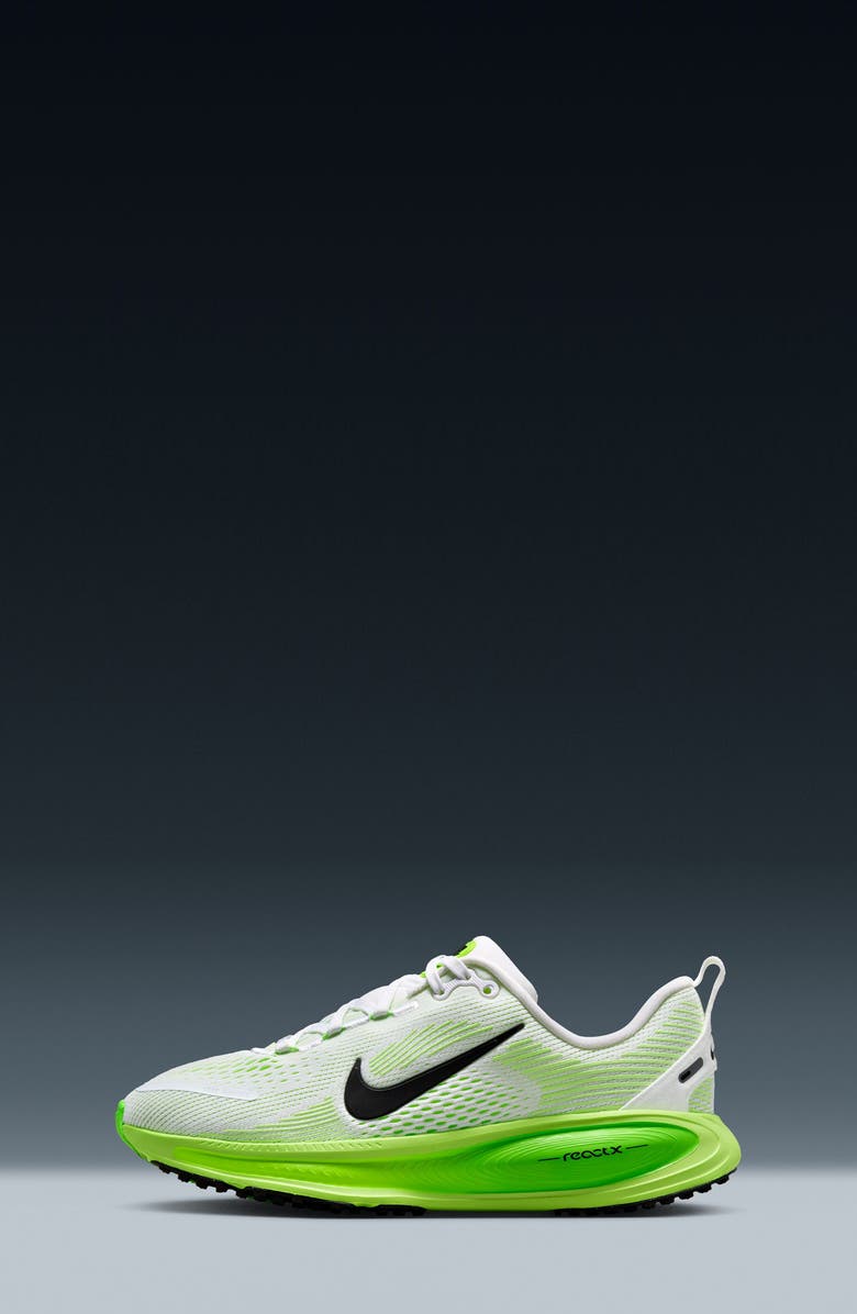 Nike Vomero 18 Running Shoe, Alternate, color, 101 White/Black