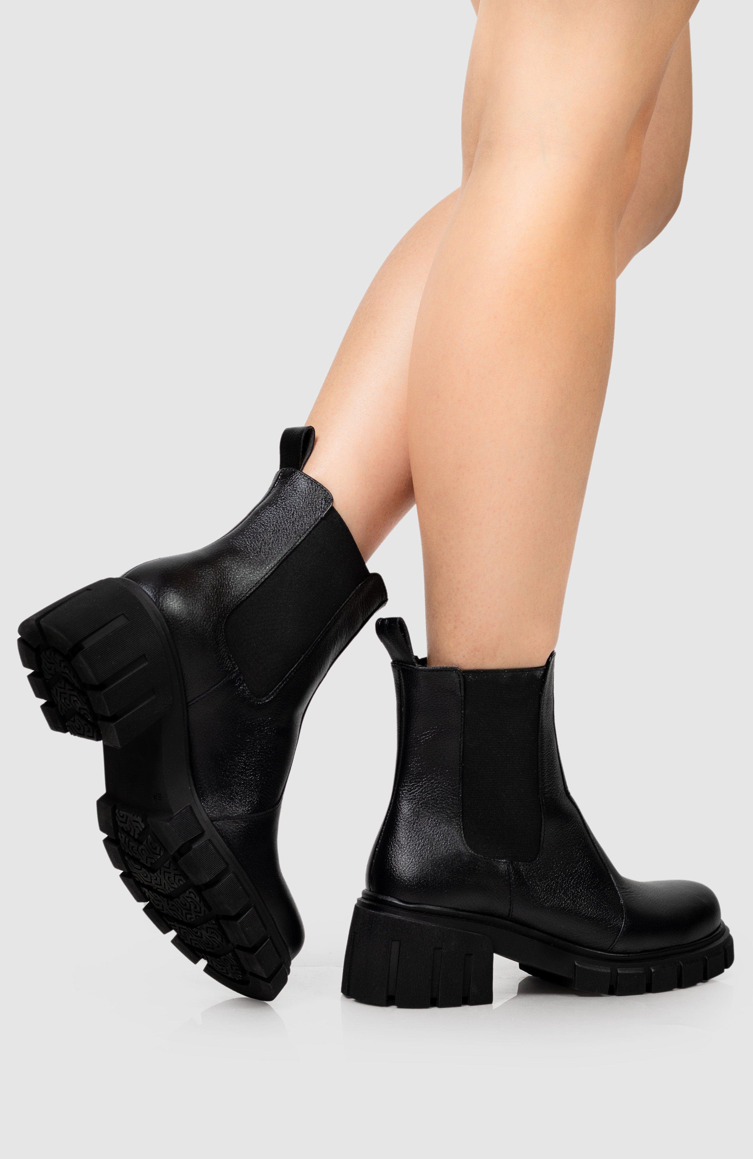 Manela Eje Chelsea Bootie, Alternate, color, Black