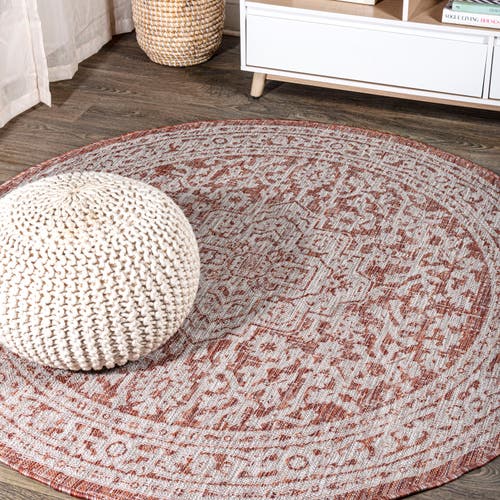 Jonathan Y Sinjuri Medallion Textured Weave Indoor/outdoor Round Area Rug In Red/taupe