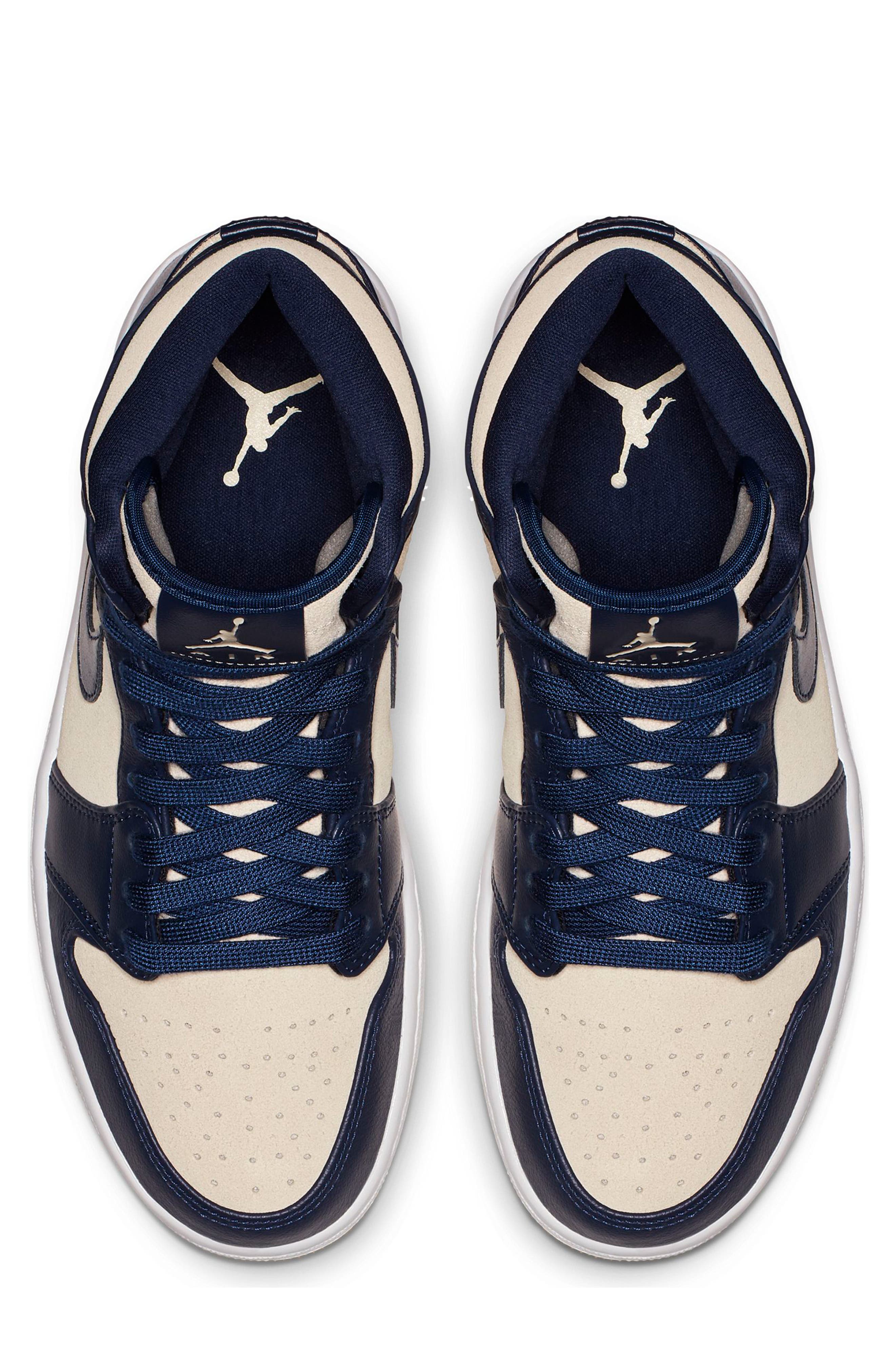 Nike Jordan Air Jordan 1 Retro Premium High Top Sneaker, Alternate, color, MIDNIGHT NAVY/ CREAM/ WHITE
