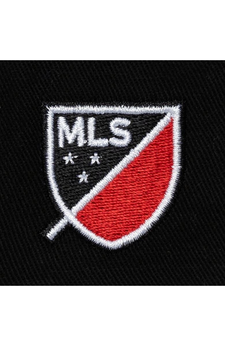 Mitchell & Ness Men's Mitchell & Ness Cream D.C. United Brushed Off Pro Crown Snapback Hat, Alternate, color, 