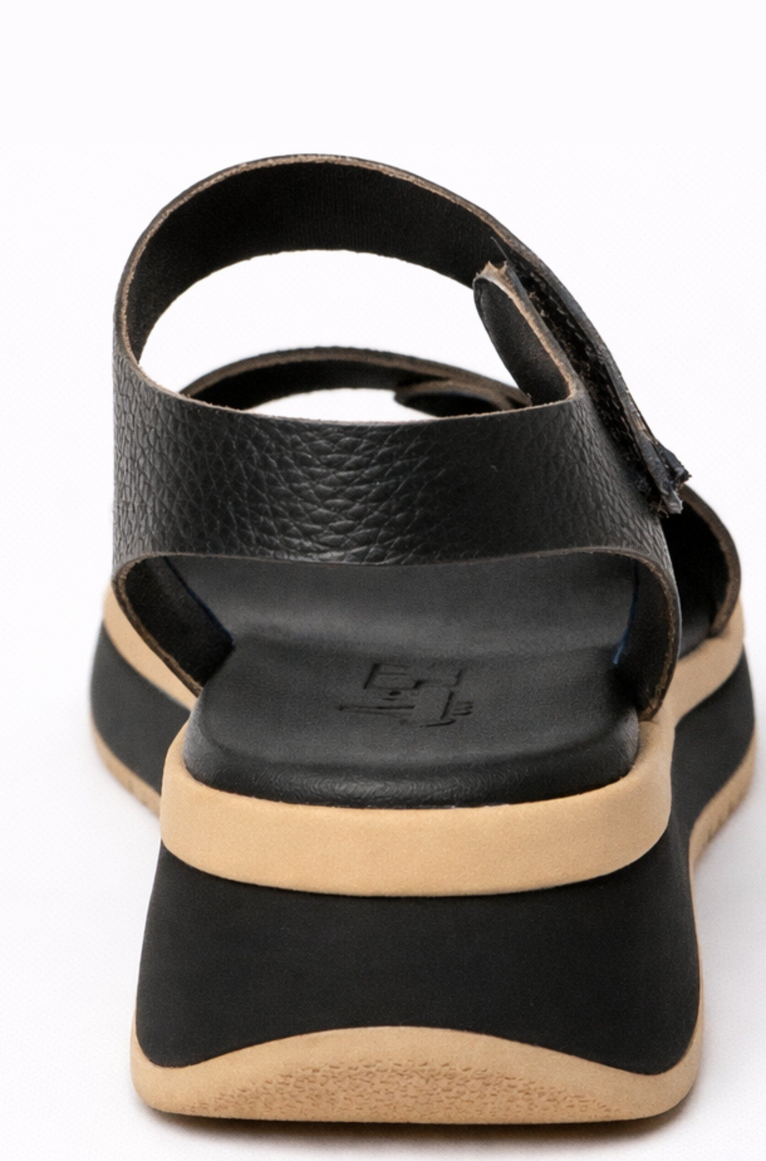 Menina Step Napoli Flat Sandal, Alternate, color, Black
