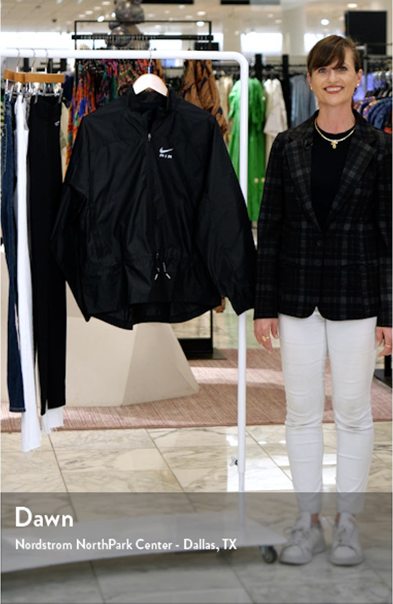 Air Dri-FIT Running Jacket, sales video thumbnail