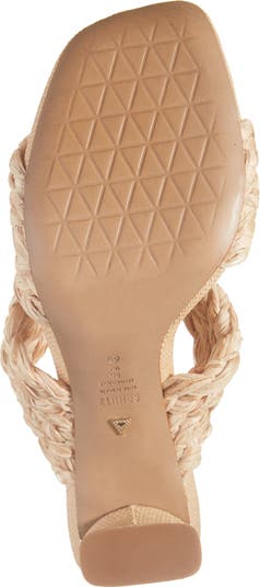 Amani Sandal