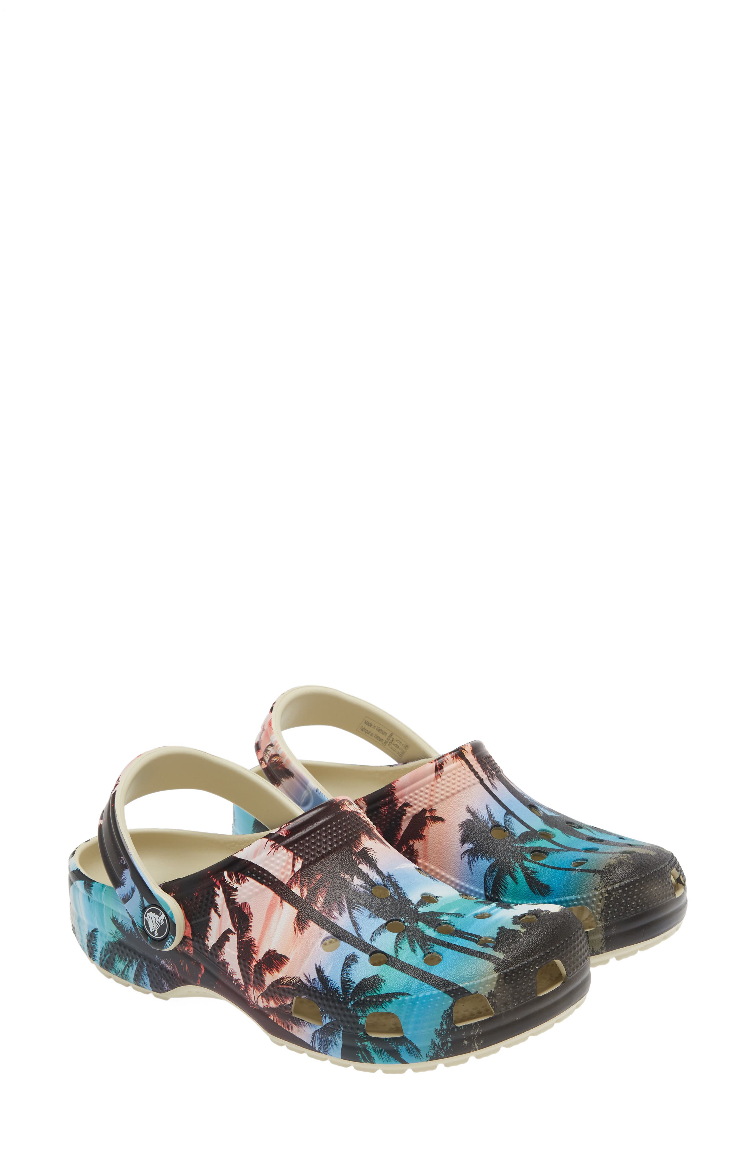 CROCS Classic Retro Resort Clog, Alternate, color, 