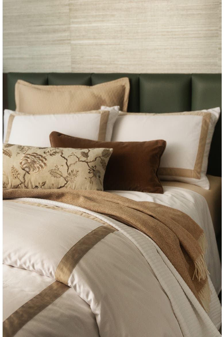 Classic Hotel Queen Duvet Cover, Sheet & Shams Set, Alternate, color, PEARL
