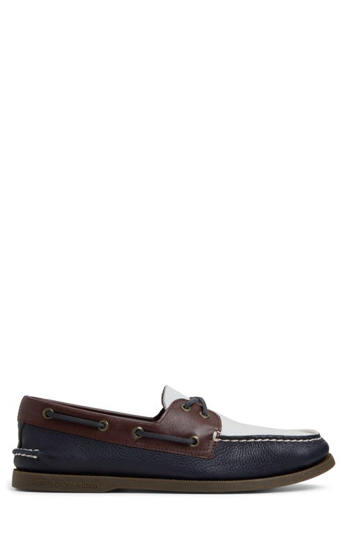 Sperry Authentic Original 2-eye Boat Shoe In Navy