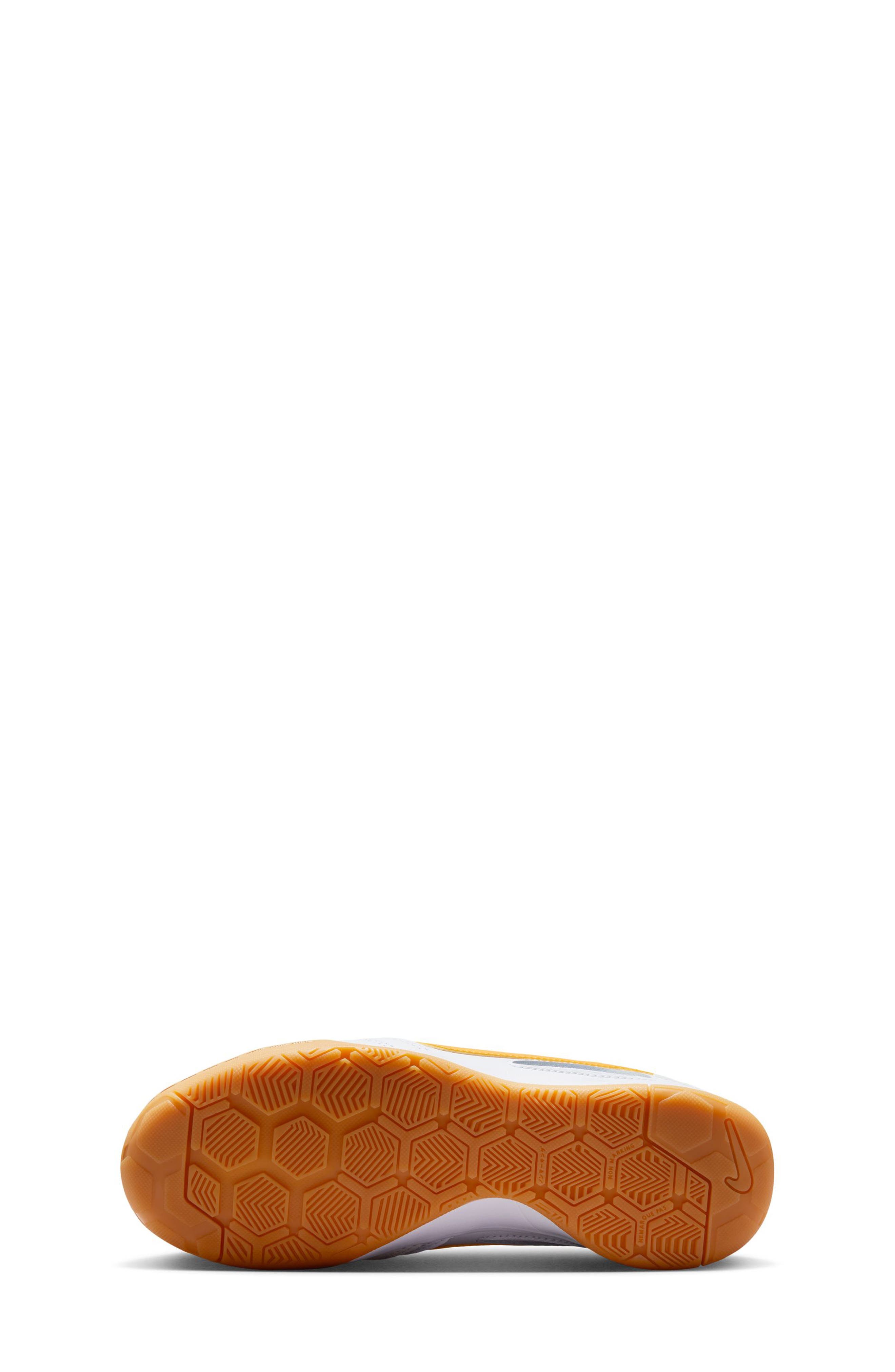 Nike Gato Soccer Sneaker, Alternate, color, 100 White/Unigld