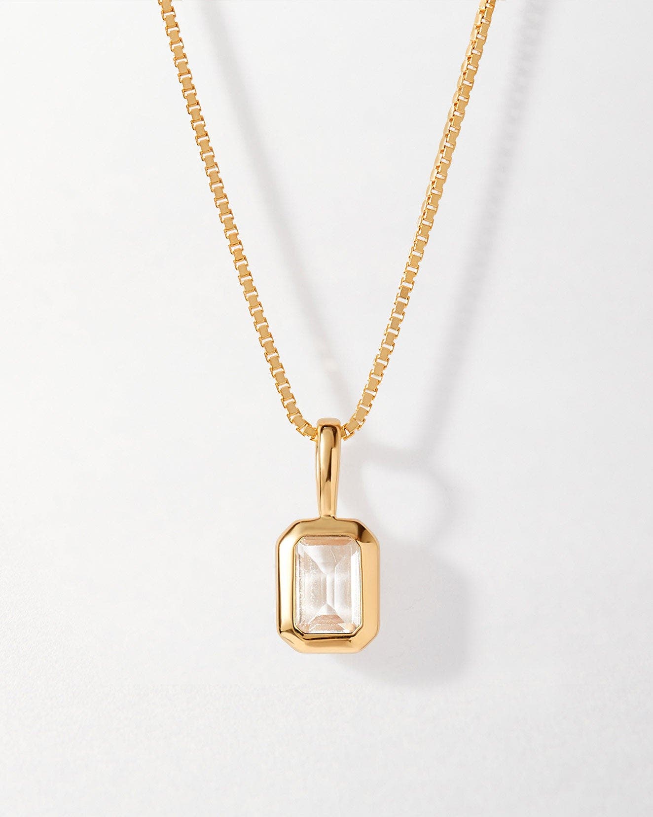 selected White topaz (April)