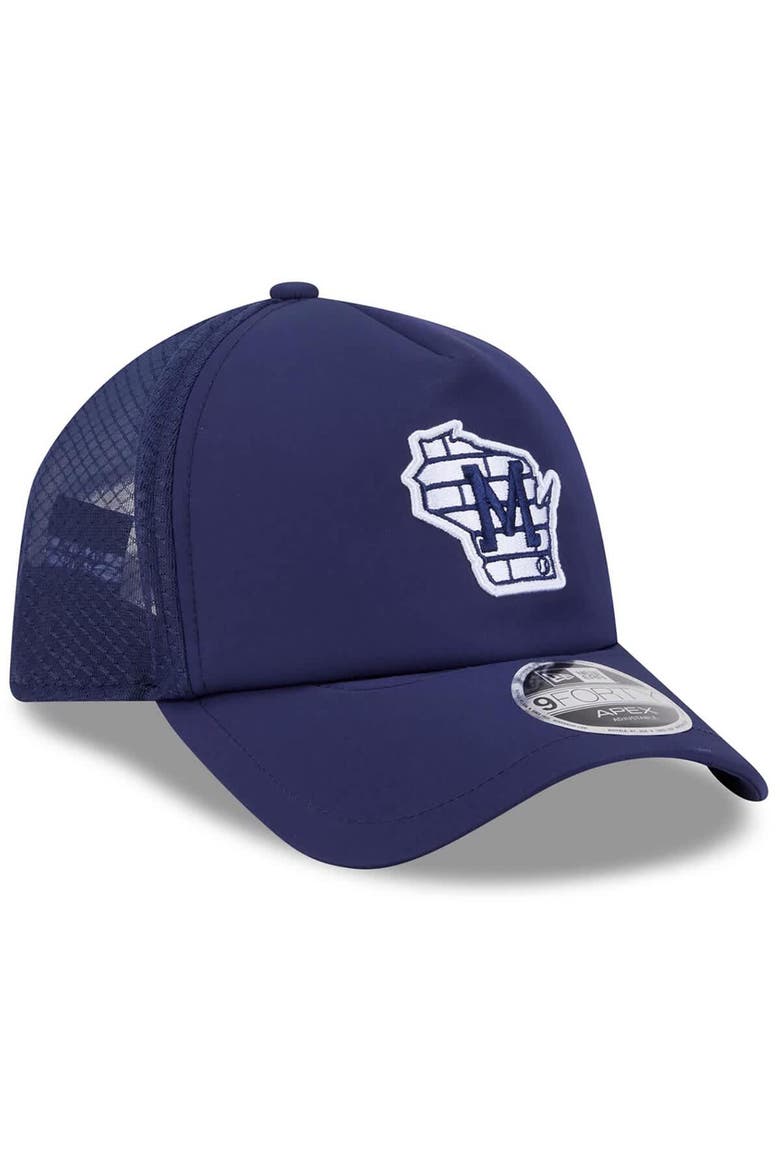 Men's New Era Navy Milwaukee Brewers 2026 Batting Practice Alternate Apex 9FORTY Adjustable Hat, Alternate, color, Navy