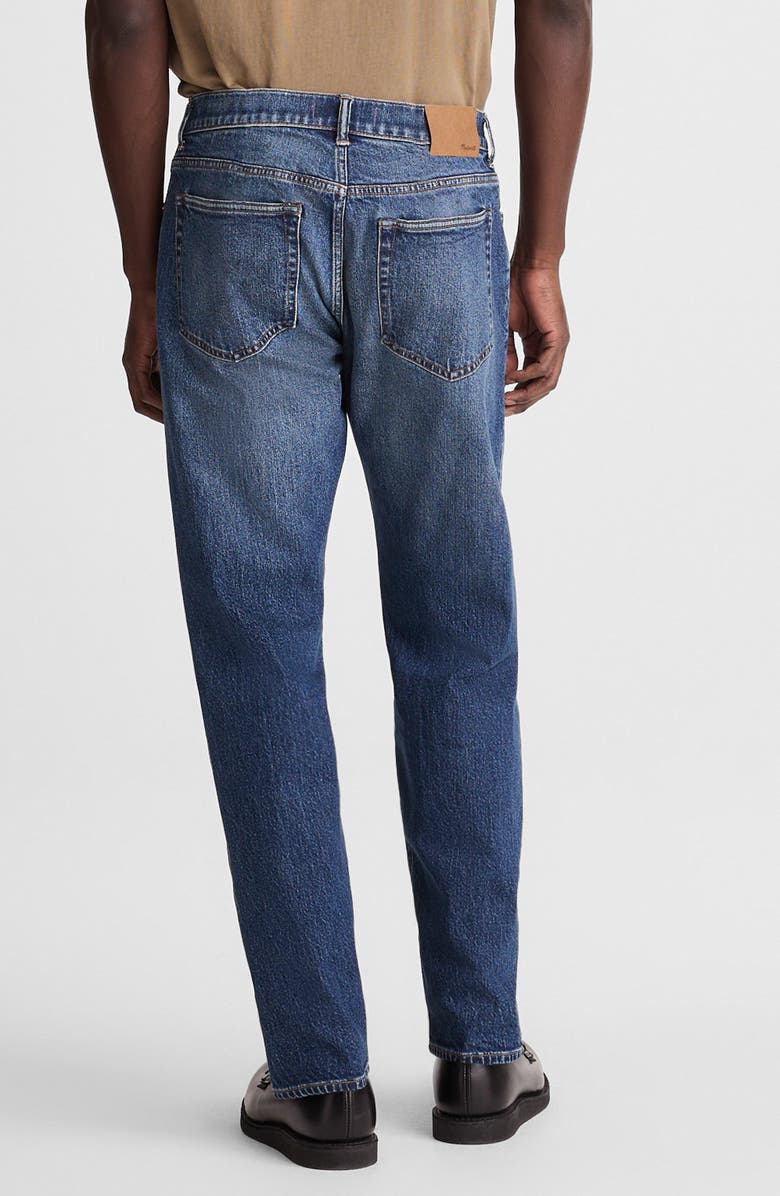 Madewell Relaxed Taper Jeans, Alternate, color, Casner Wash