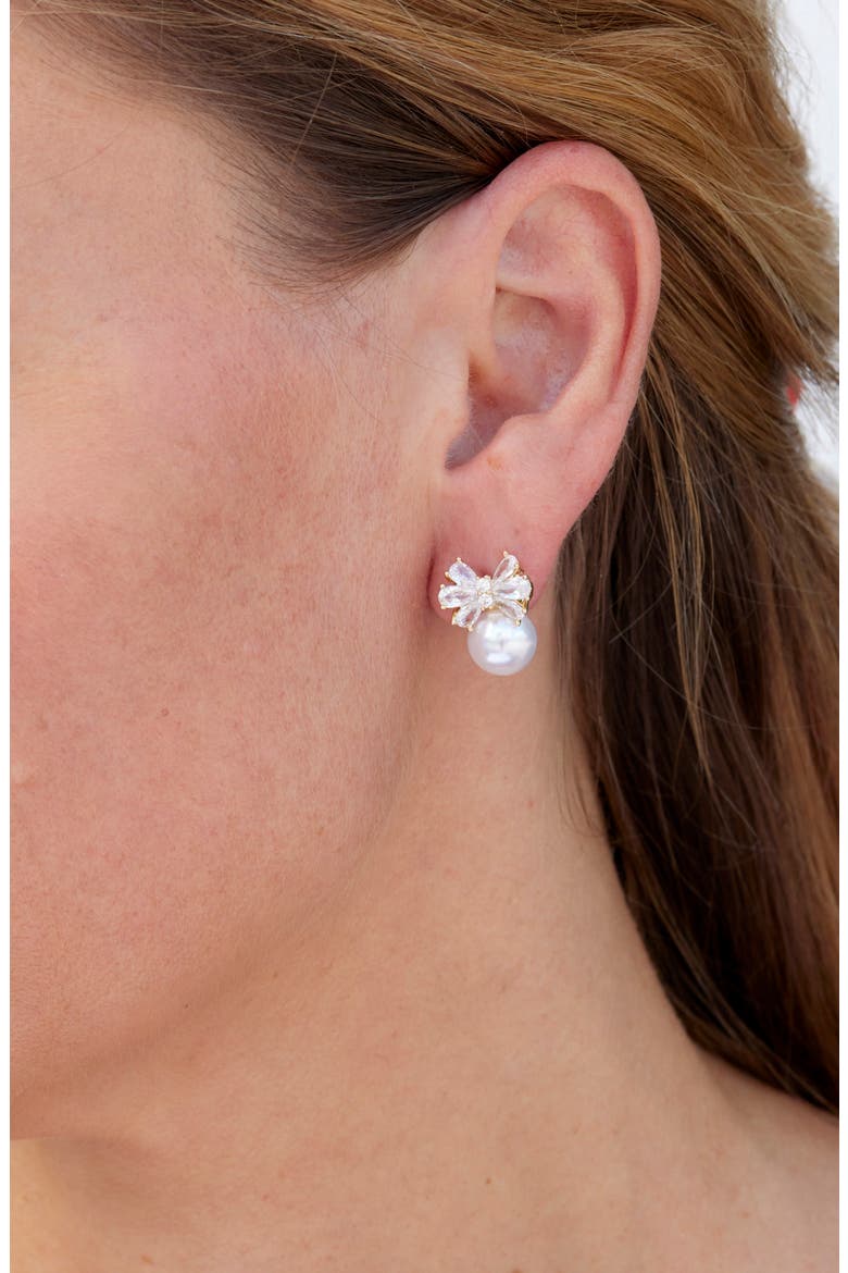 Shell Pearl Bow Stud Earrings, Alternate, color, PEARL/ YELLOW GOLD