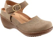 SoftWalk® Mabelle Leather Clog