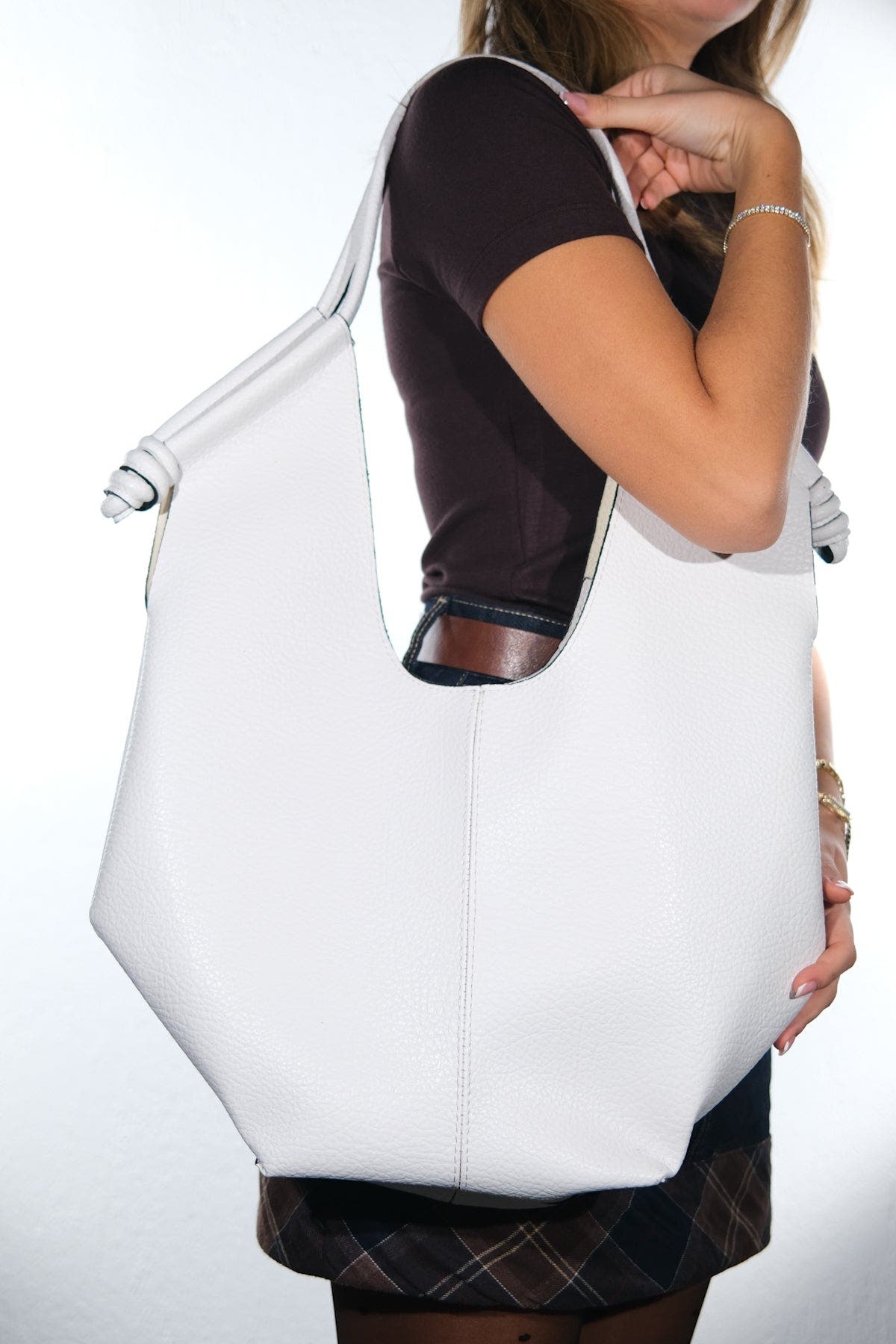 Prologue Shoes Santana Slouchy Shoulder Bag, Alternate, color, White