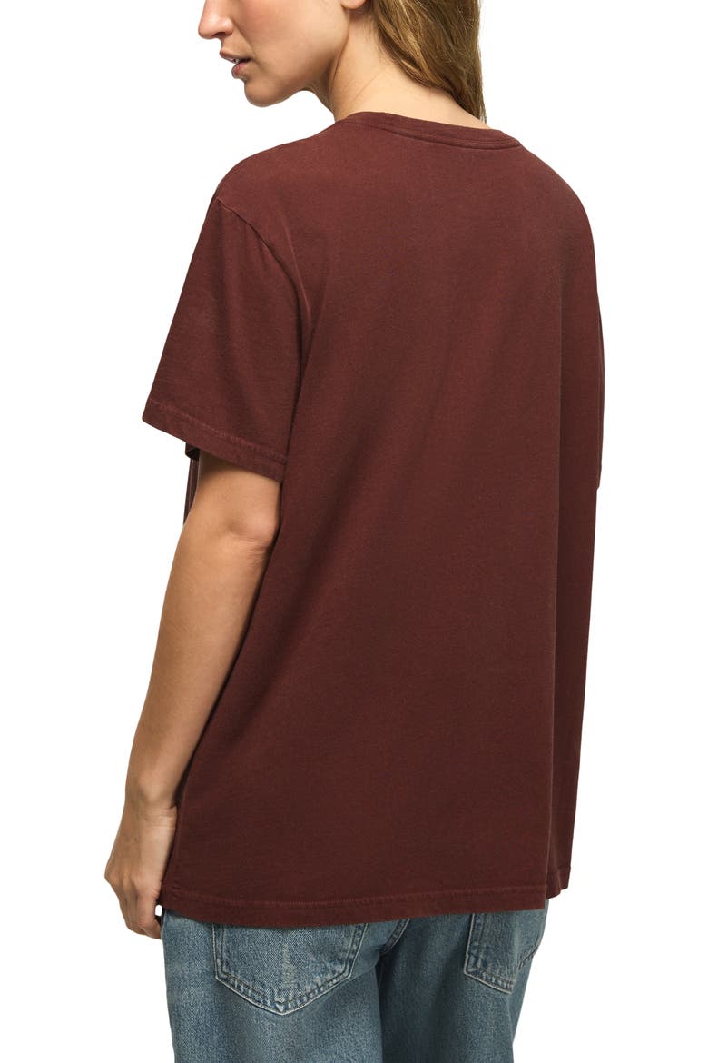 Queen Lion Crest Boyfriend Graphic T-shirt, Alternate, color, BITTER CHOCOLATE