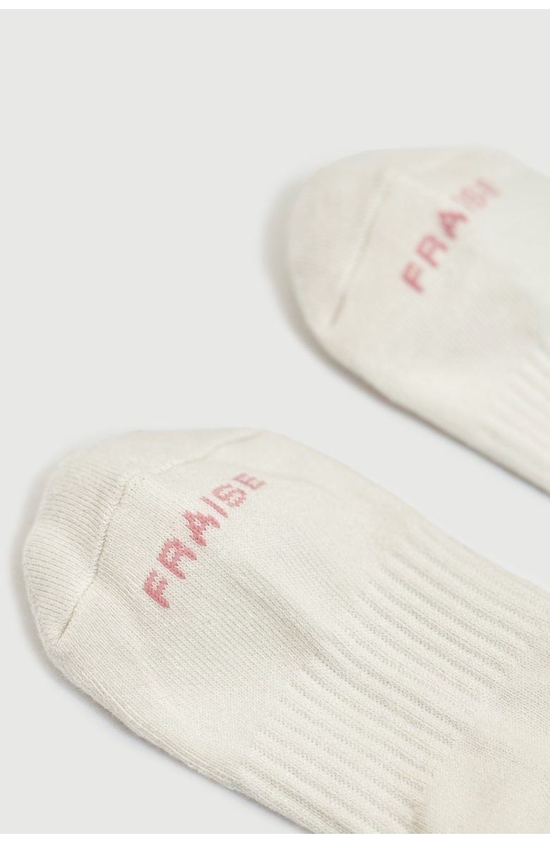 Fraise Ribbon Quarter Crew Grip Socks, Alternate, color, Coquette