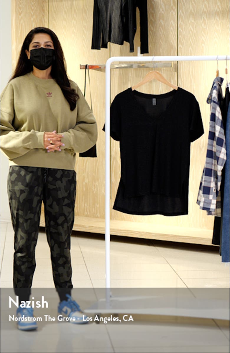 Split Up Long T-Shirt, sales video thumbnail