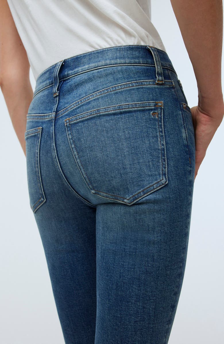 Kick Out Crop Jeans