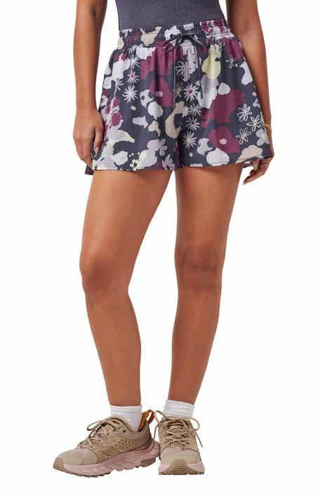 TravisMathew Shifting Sands Stripe Drawstring Shorts