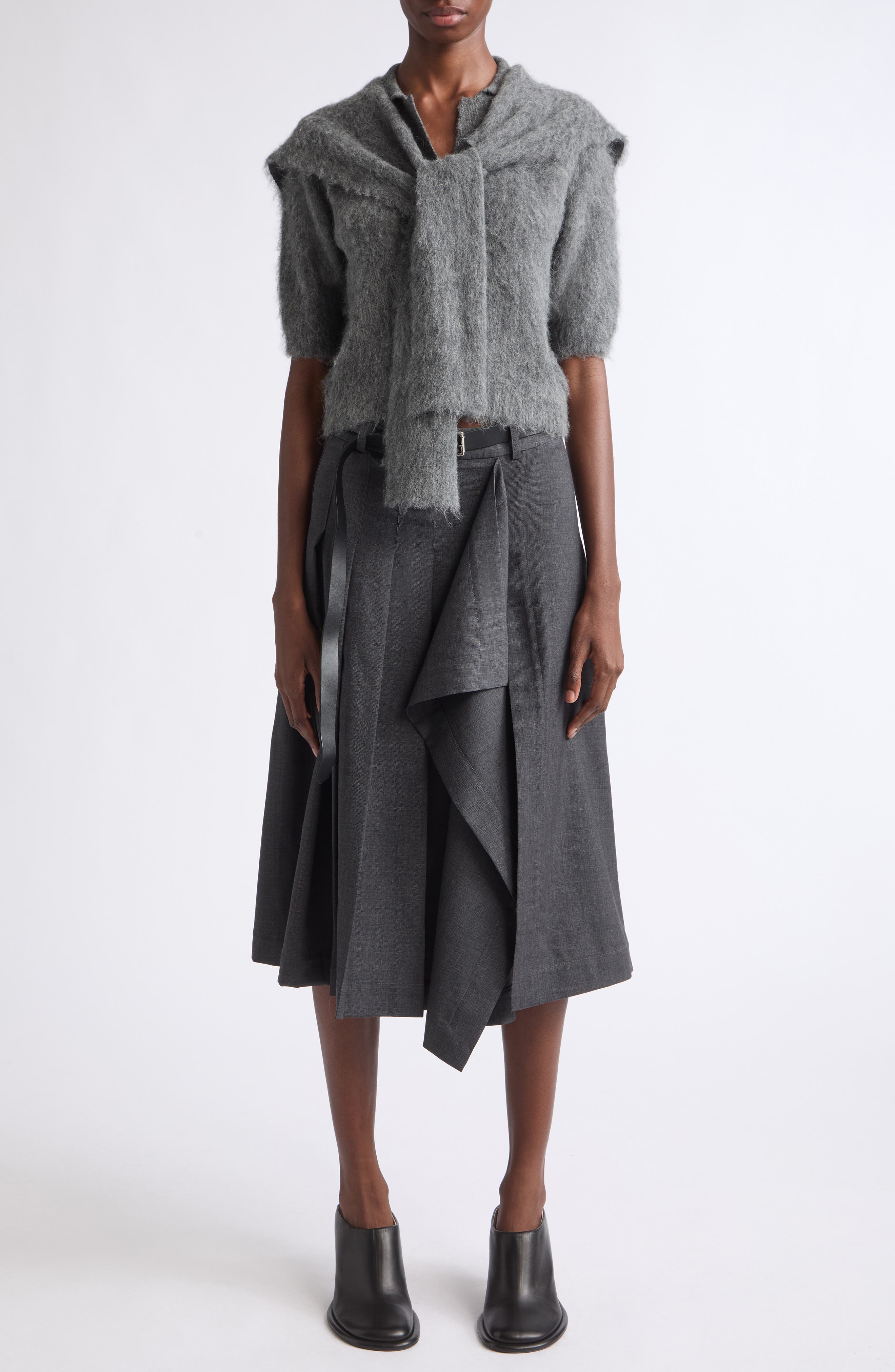 selected DARK CHARCOAL