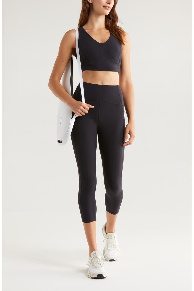 Studio Luxe High Waist Pocket Crop Leggings, Alternate, color, BLACK