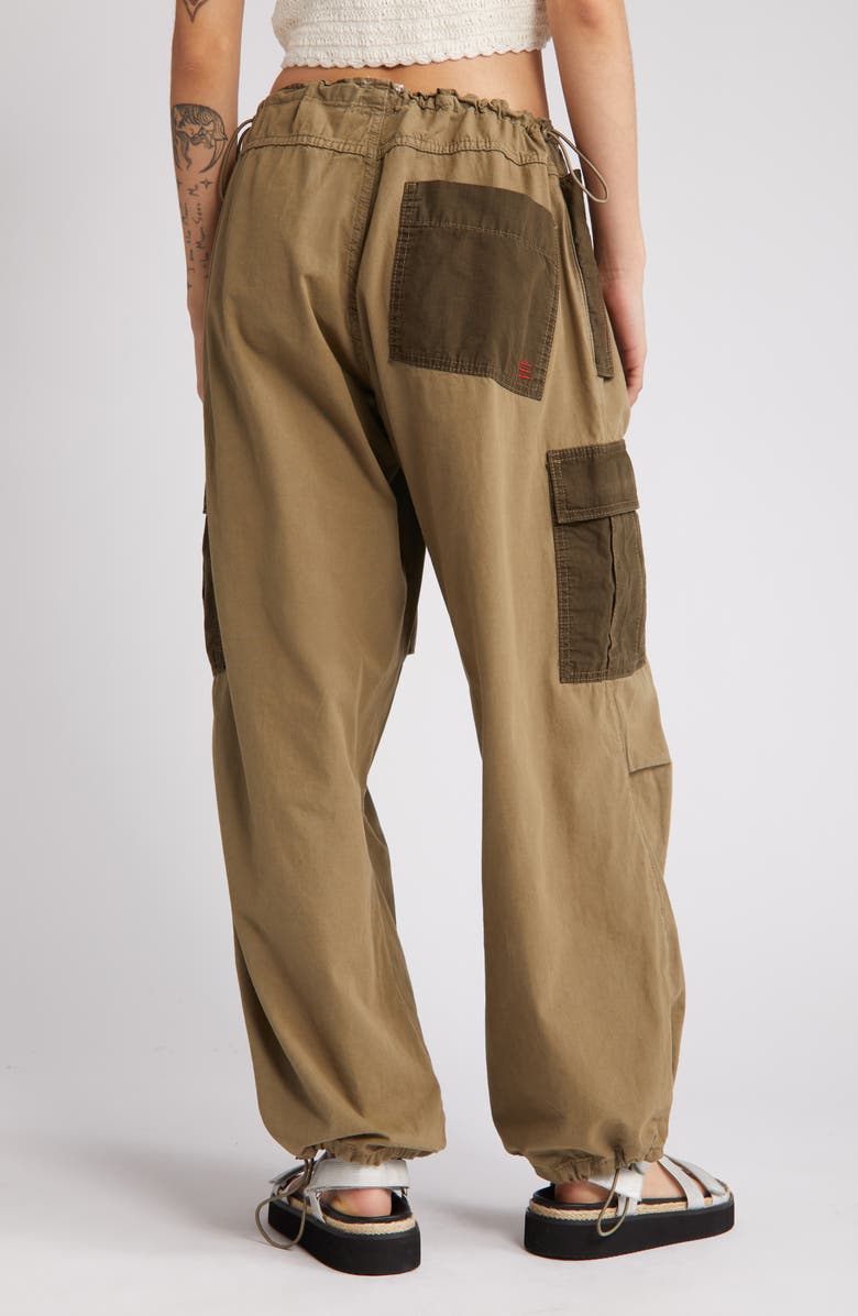 BDG Urban Outfitters Relaxed Contrast Pocket Cargo Pants, Alternate, color, 