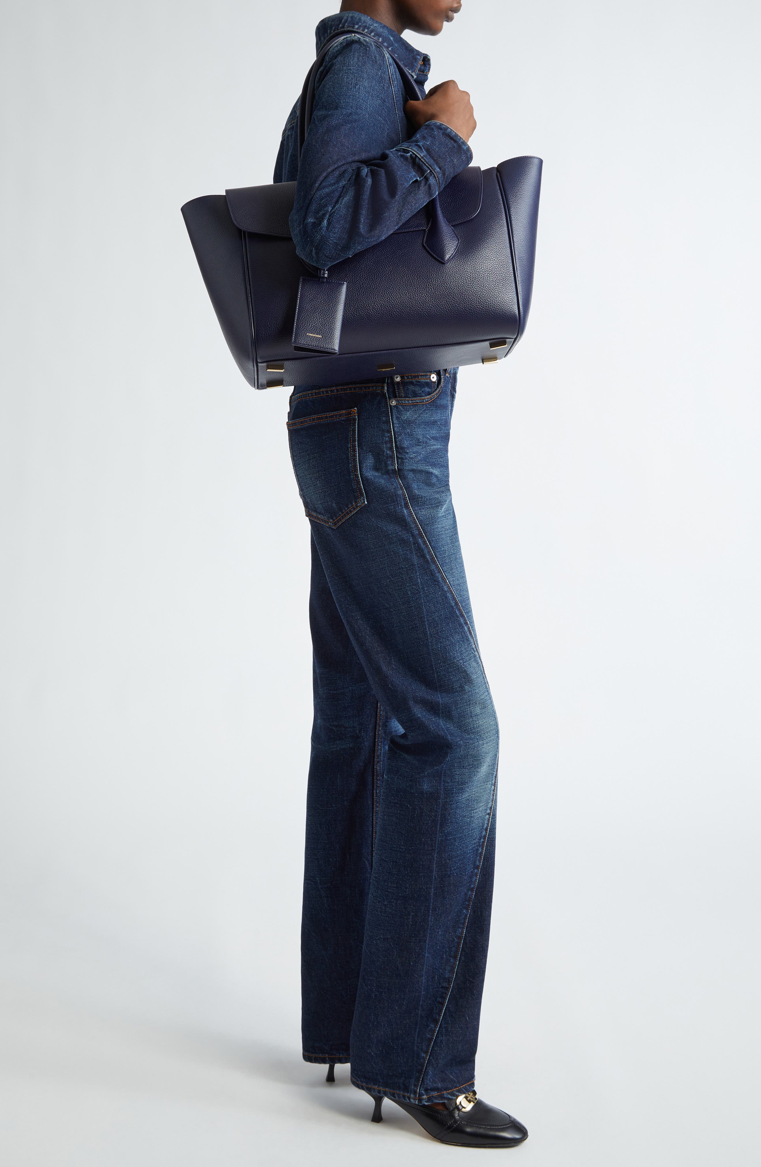 FERRAGAMO Large Firenze Leather Tote, Alternate, color, 