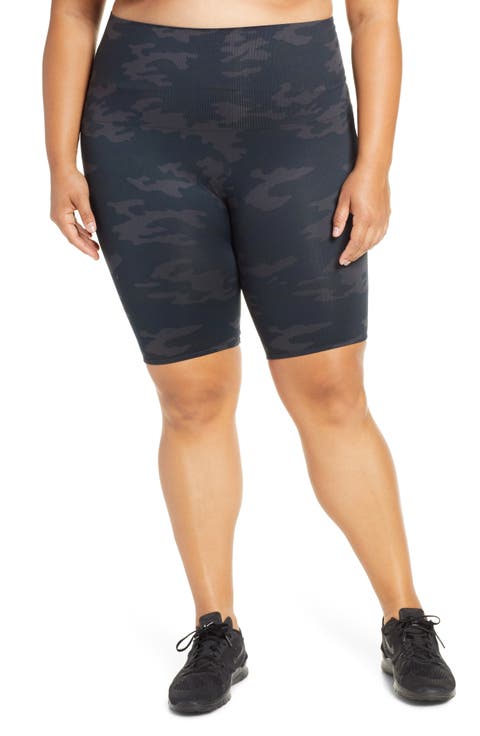 Look at Me Now Seamless Bike Shorts (Plus Size)