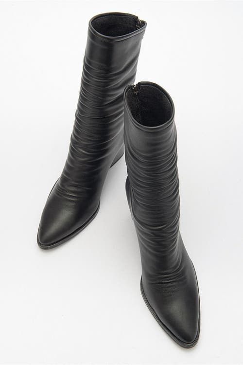 Prologue Shoes Laval Back-zip Block Heel Boot In Black