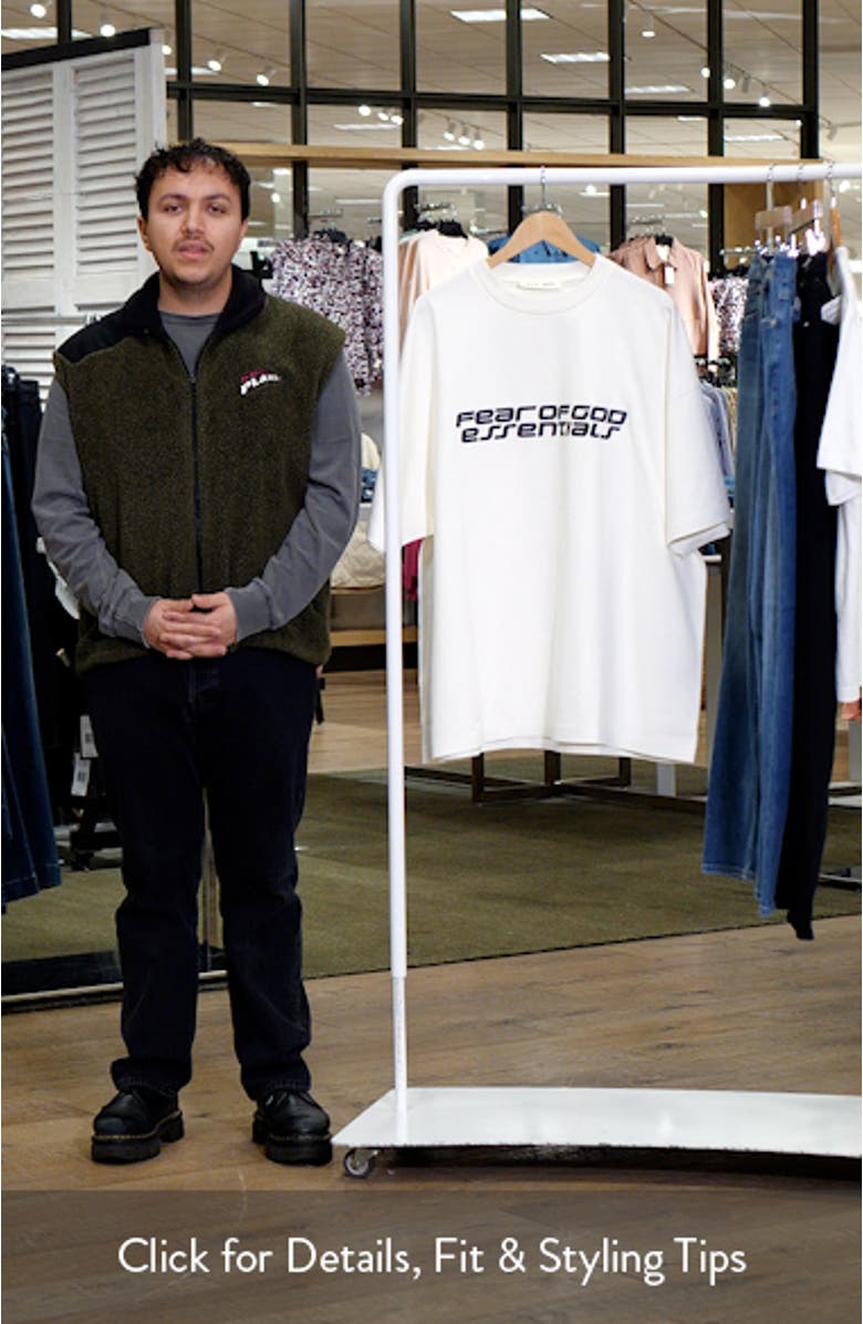 '90s Fit Logo Graphic T-Shirt, sales video thumbnail