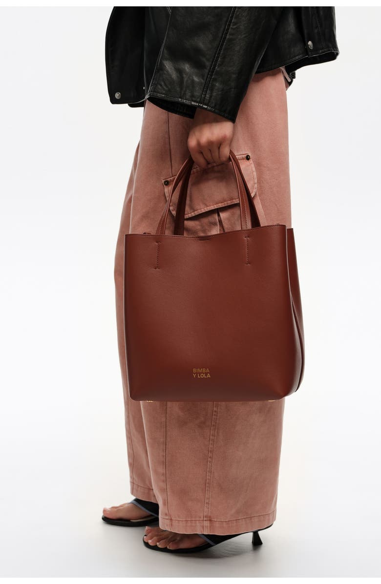 Bimba y Lola Medium Leather Chihuahua bag, Alternate, color, Nut