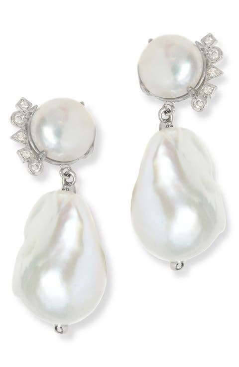 Cléo Baroque Pearl Drop Earrings