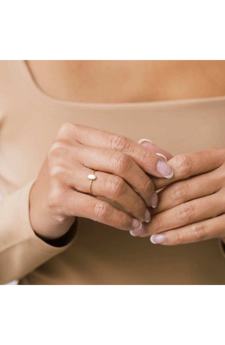 Sara Patino Gold Petite Oval Pearl Ring, Alternate, color, Gold