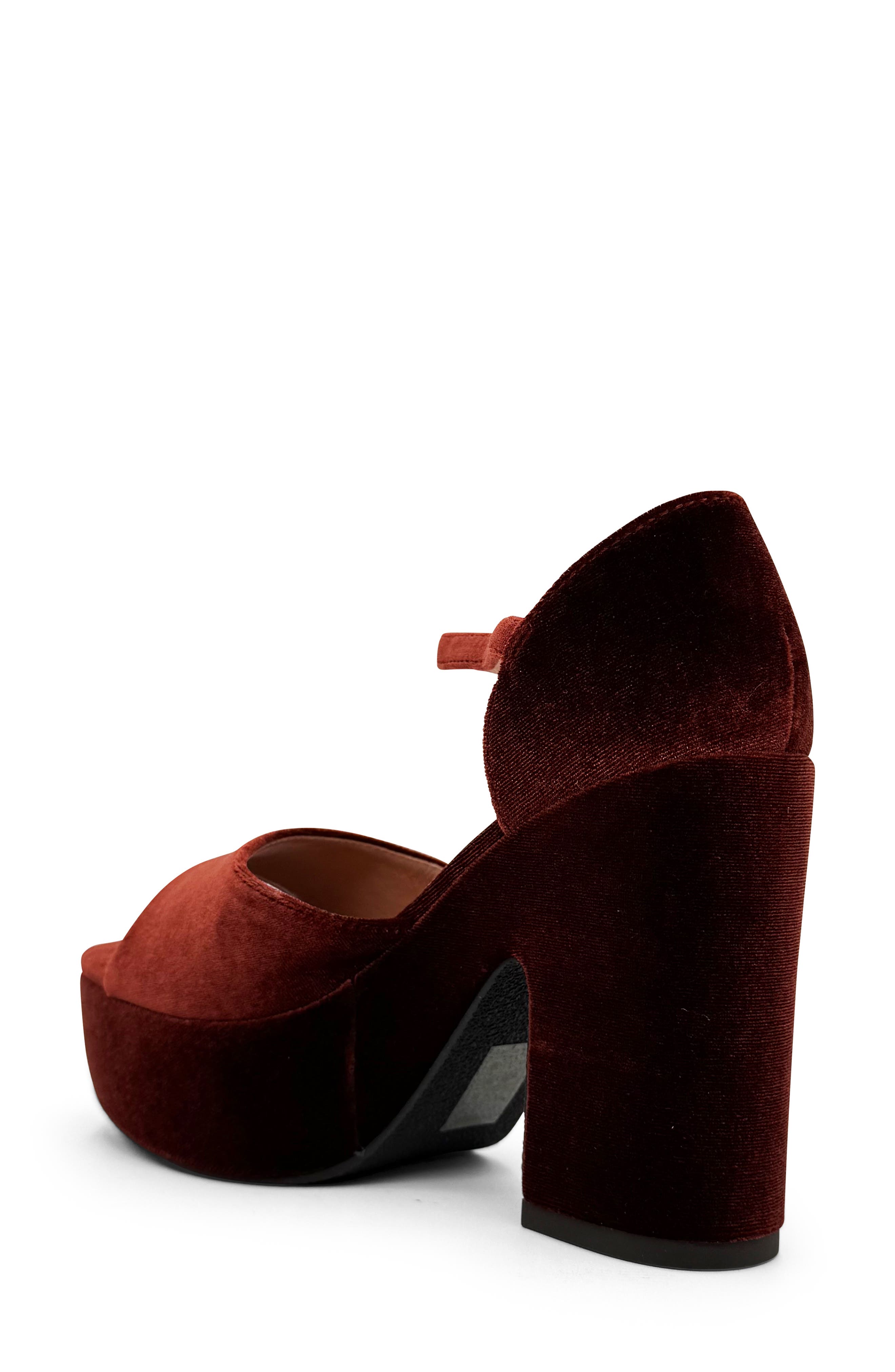 Quill Sandal - image 2