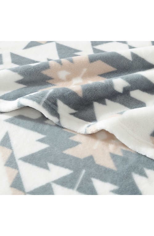 Wrangler Dakota Throw Blanket In Grey