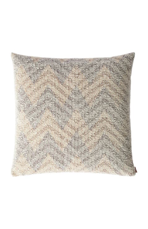 Dynamic Bouclé Cushion 50x50 Cm
