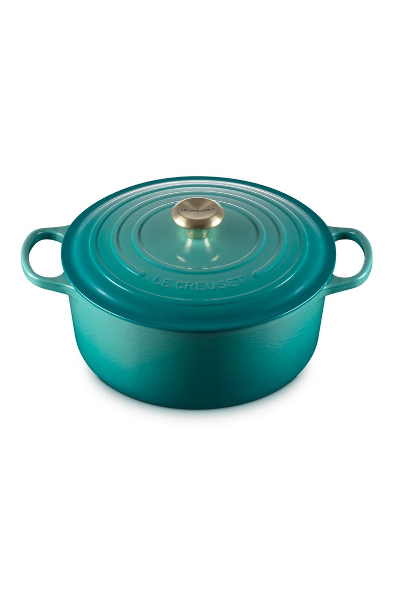 Signature 7.25-Quart Round Enamel Cast Iron Dutch Oven video