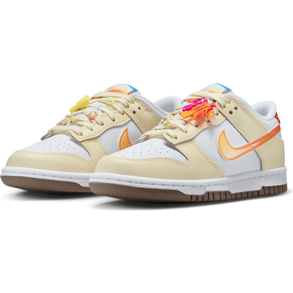 Nike Kids' Dunk Low Basketball Sneaker
