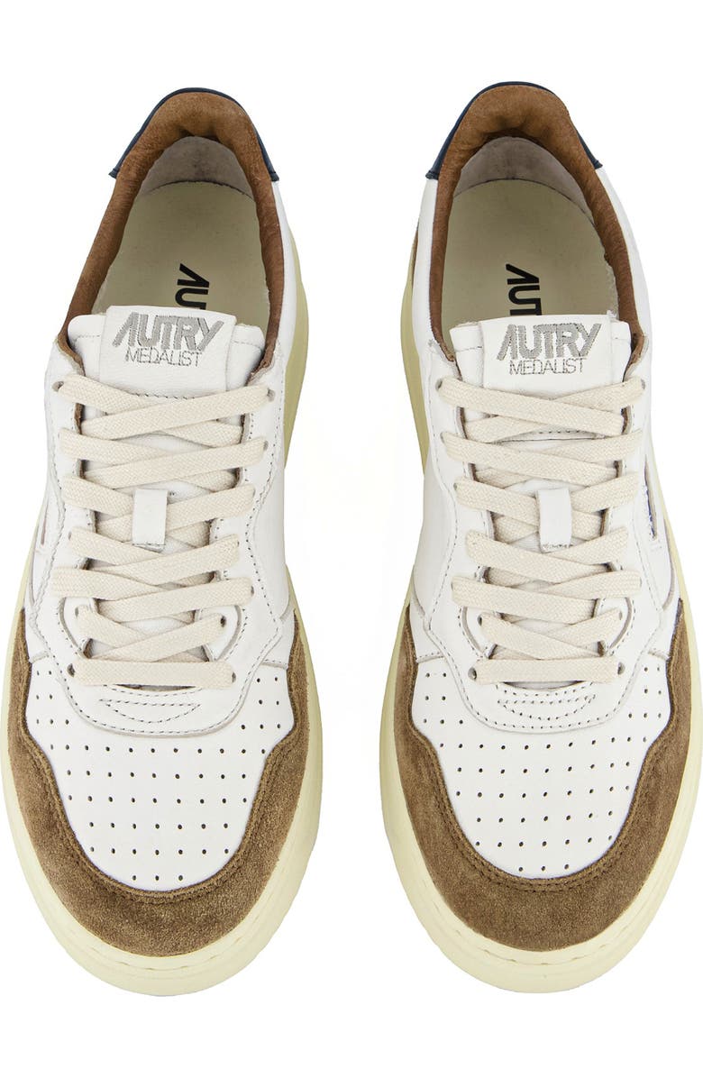 AUTRY Medalist Low Sneaker, Alternate, color, Goat/Suede Cigar/Blk