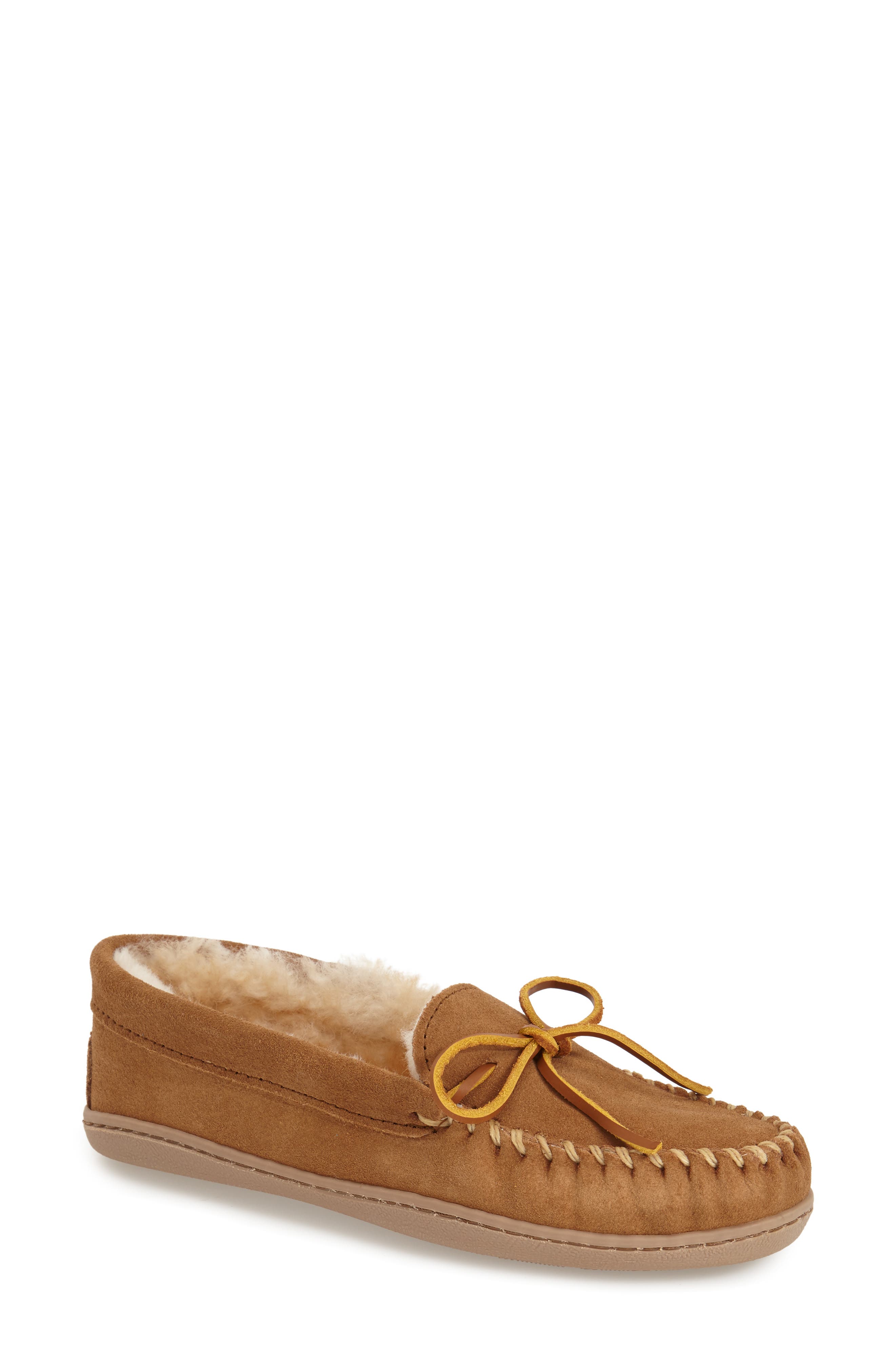 Minnetonka Sheepskin Hard Sole Slipper, Alternate, color, Tan Suede
