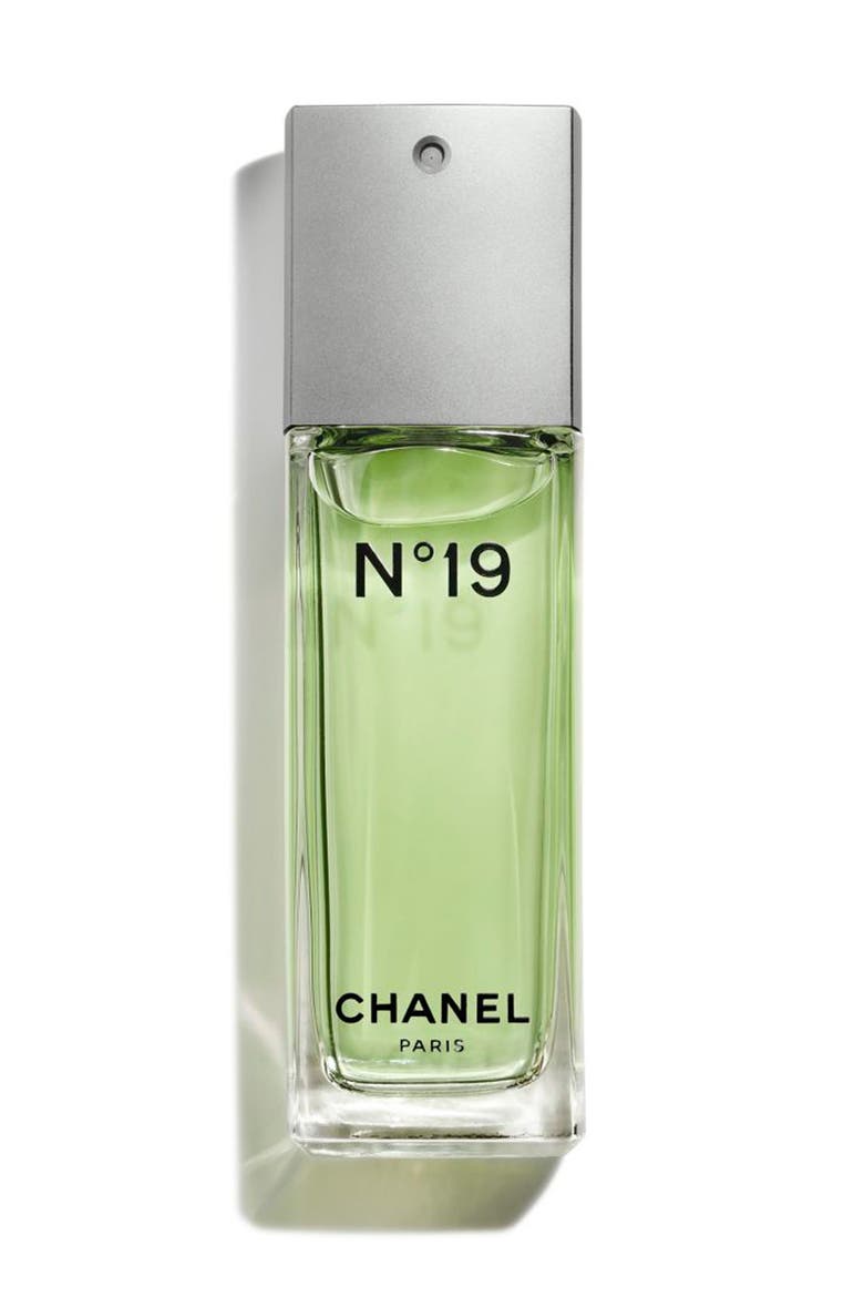 N°19 Eau de Toilette Spray, Main, color, NO COLOR