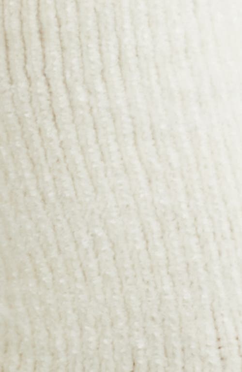 Stems Fuzzy Chenille Crew Socks In White