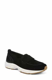 Walk Roam Loafer