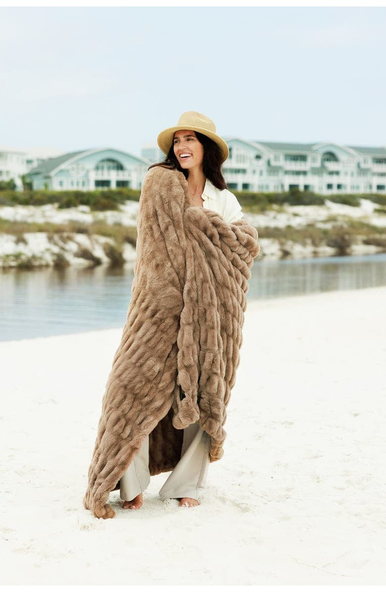 Minky Couture Hugs Milk Chocolate Blanket, Alternate, color, Brown