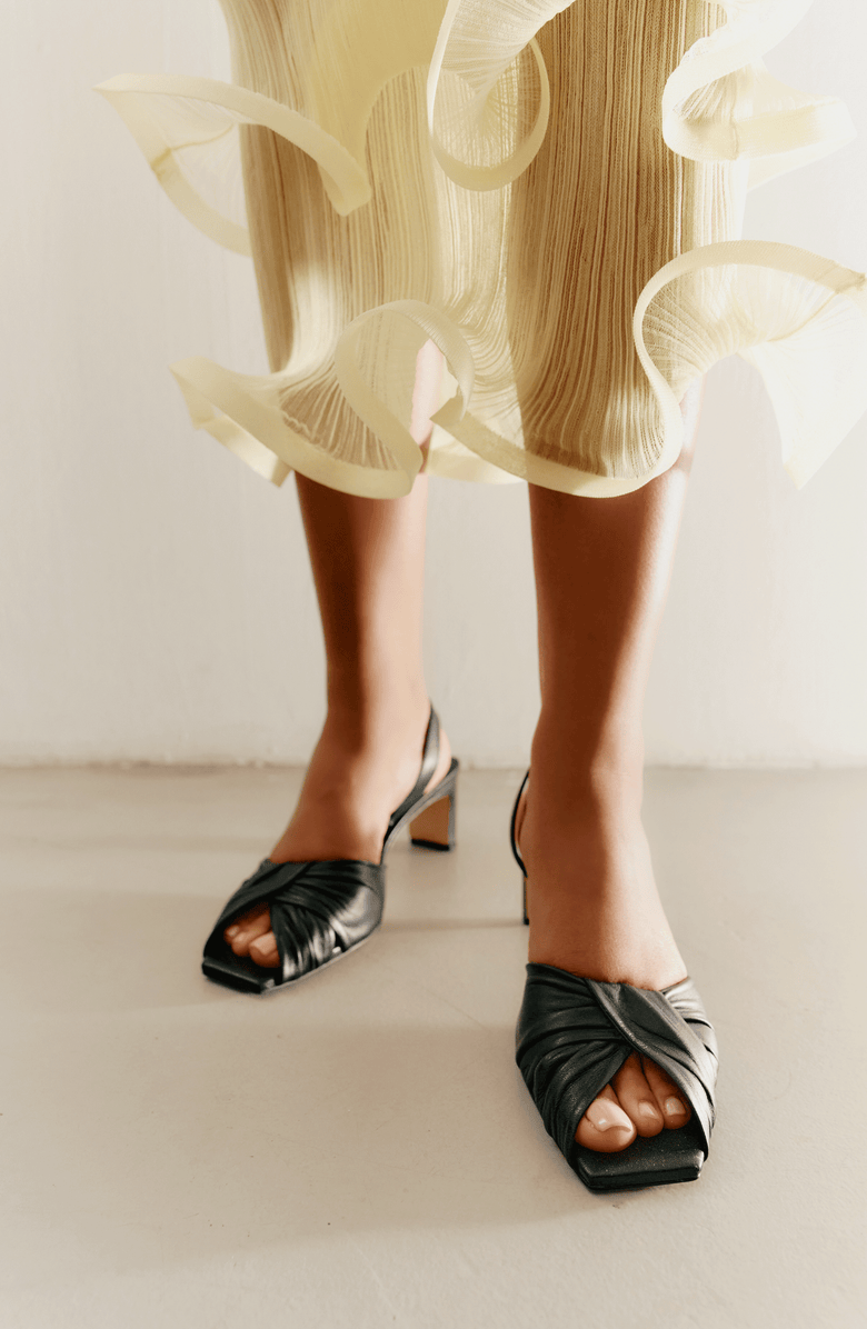 Daniella Shevel Riley Pump, Alternate, color, Black