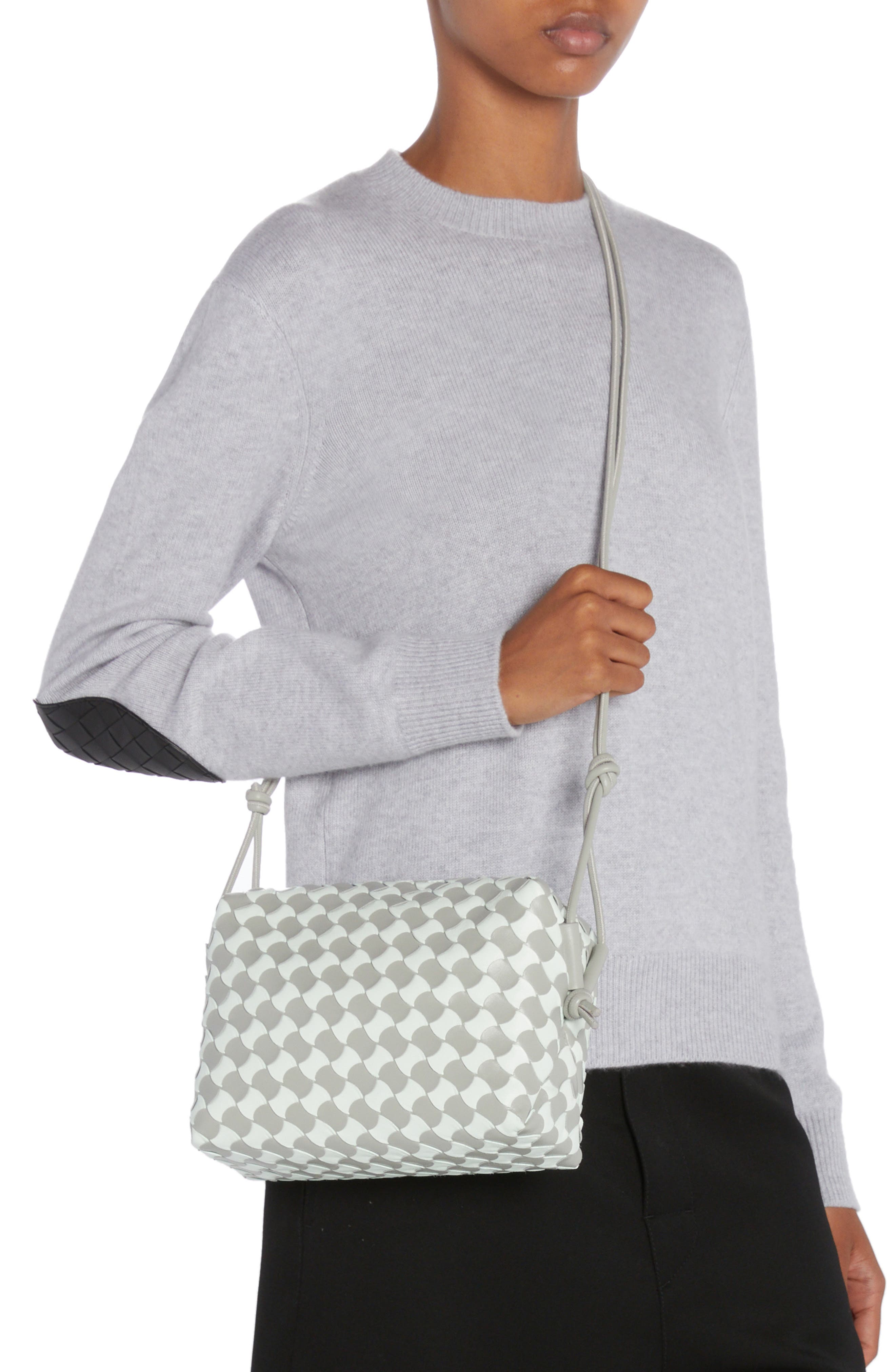 Bottega Veneta Small Wavy Bicolor Pavimento Intrecciato Camera Bag, Alternate, color, 