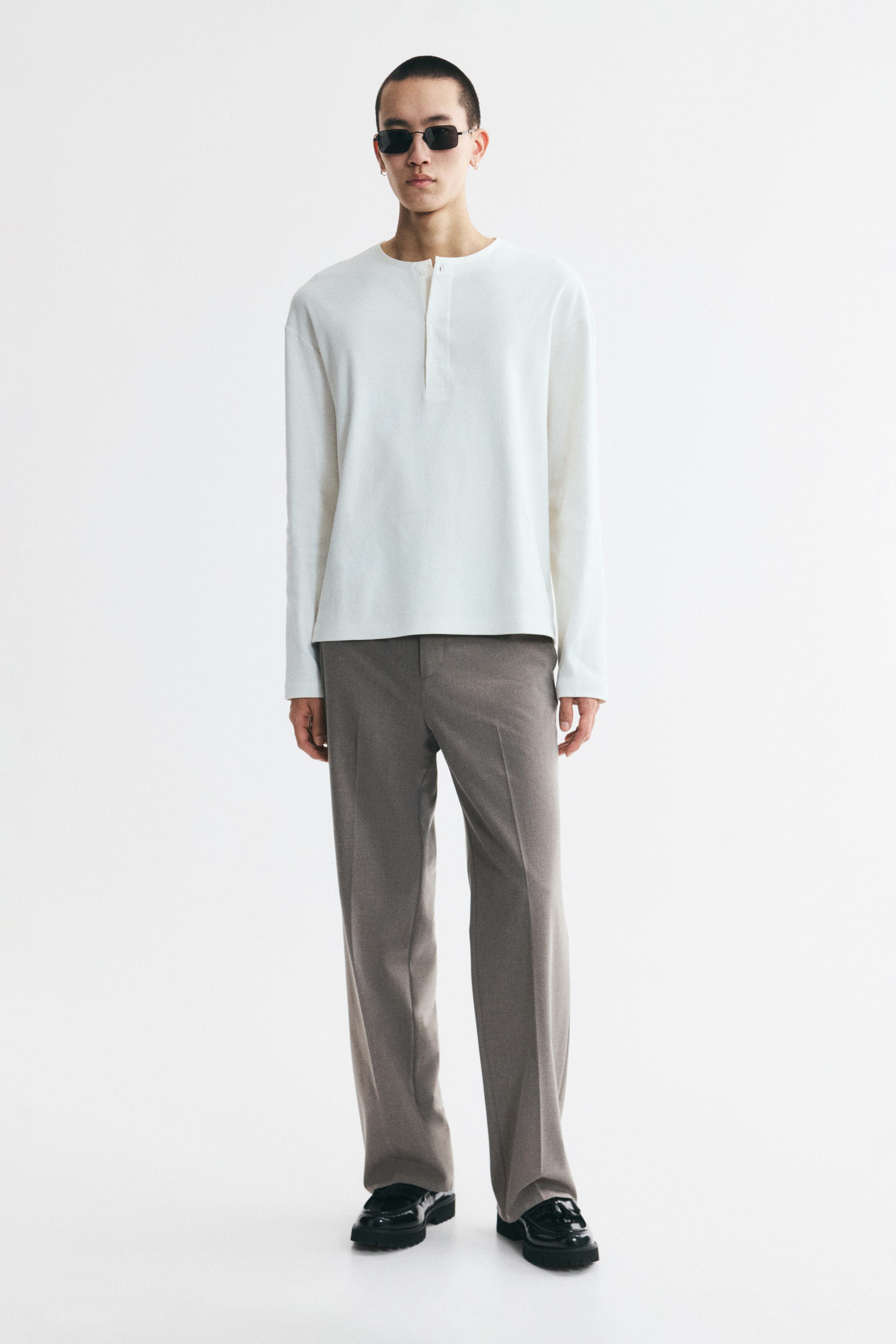 selected Dark taupe
