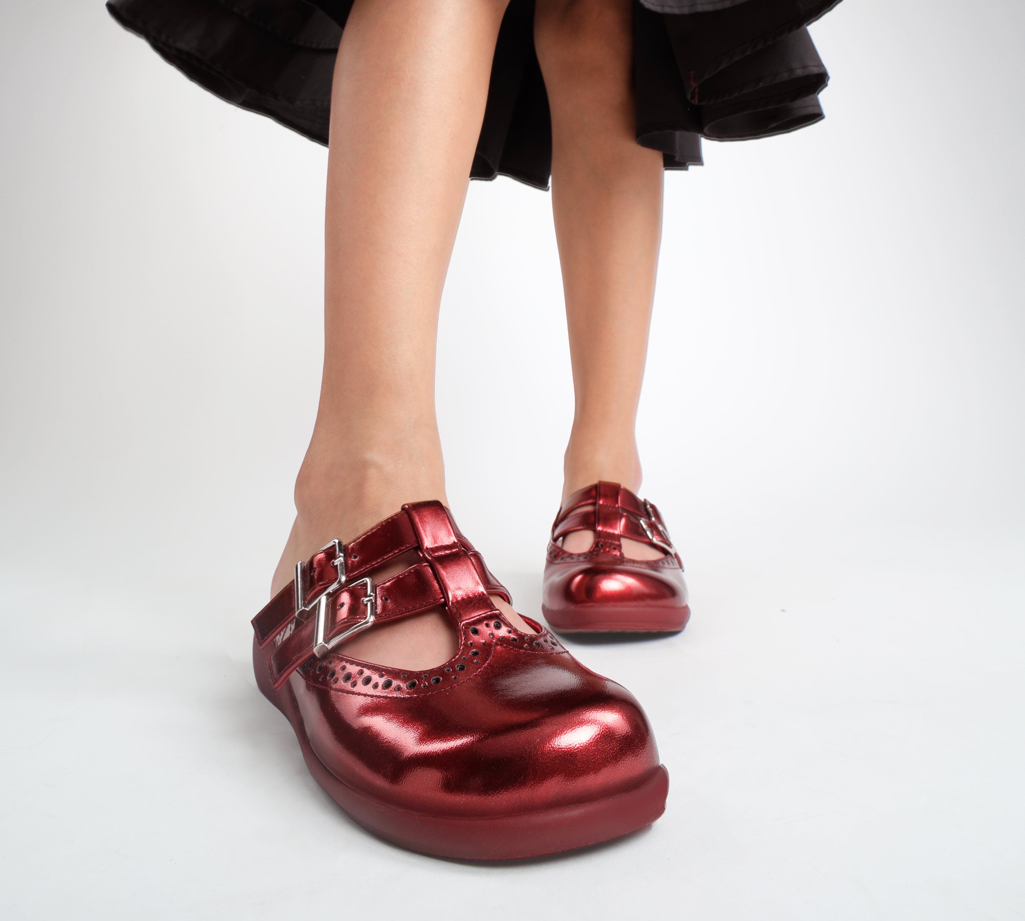 Hot Chocolate Design Chrome Crush Crimson Clog, Alternate, color, Chrome Crush Crimson
